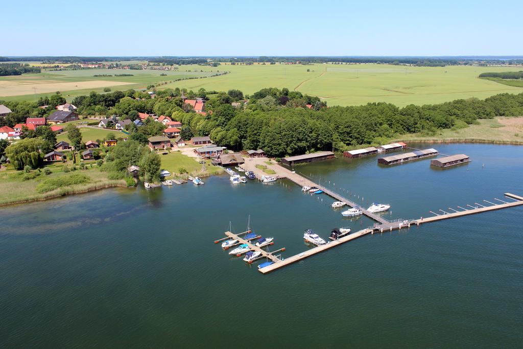 Ferienanlage Mueritz Seeromantik Sietow Dorf Extérieur photo